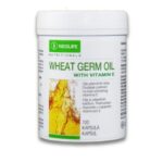 Olje pšeničnih kalčkov z vitaminom E v kapsulah – prehransko dopolnilo za naravno zaščito celic in zdravje kože.